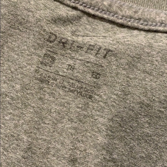 Nike Dri Fit - Picture 8 of 8